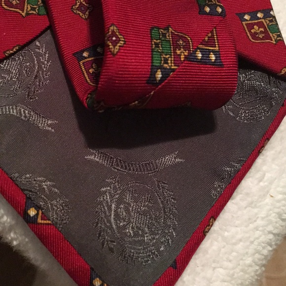 Tommy Hilfiger tie - Picture 4 of 5